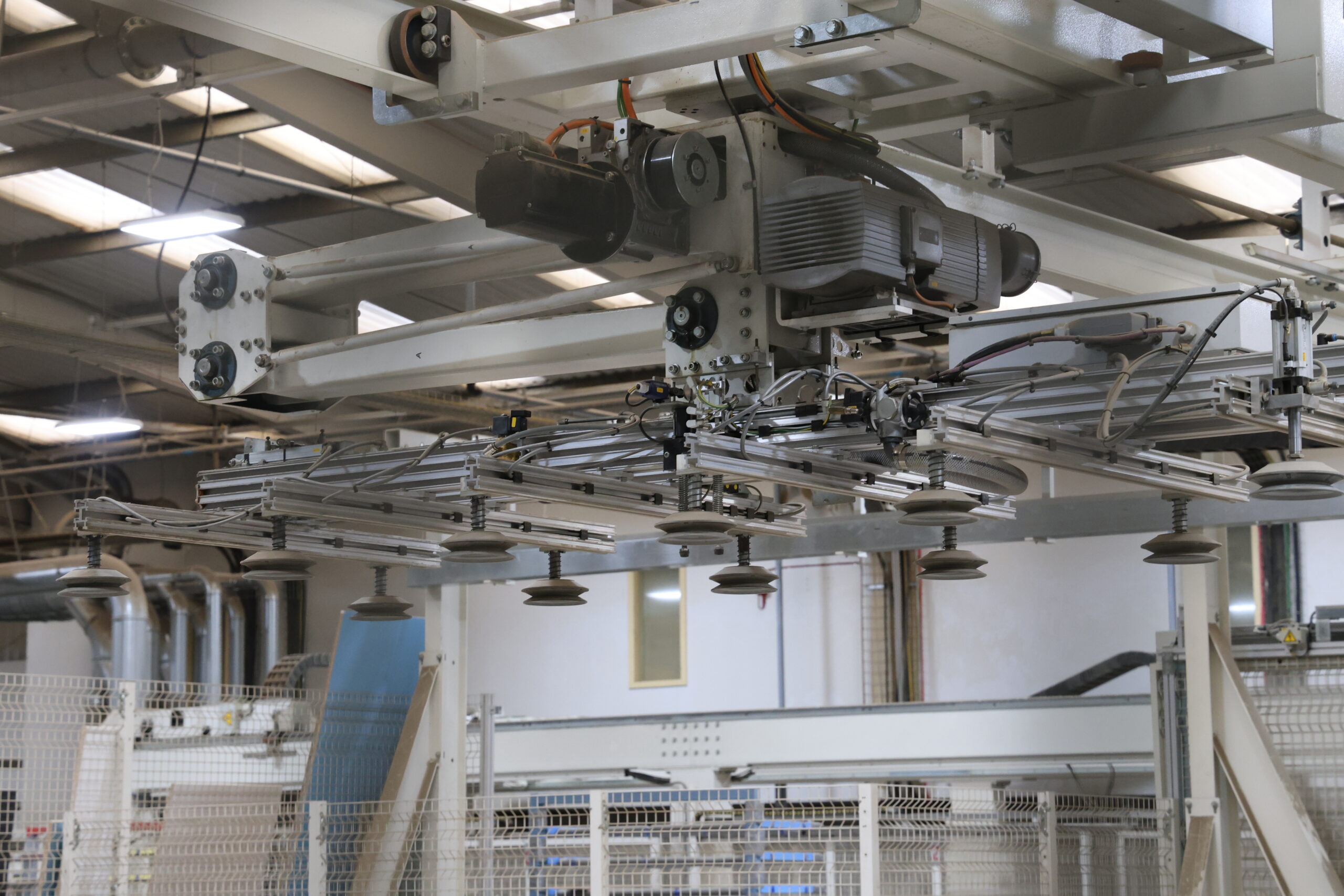 SCM Ergon CNC Machine + Mahros Loader - Image 11