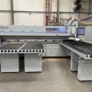 Holzma HPP 300 Beamsaw