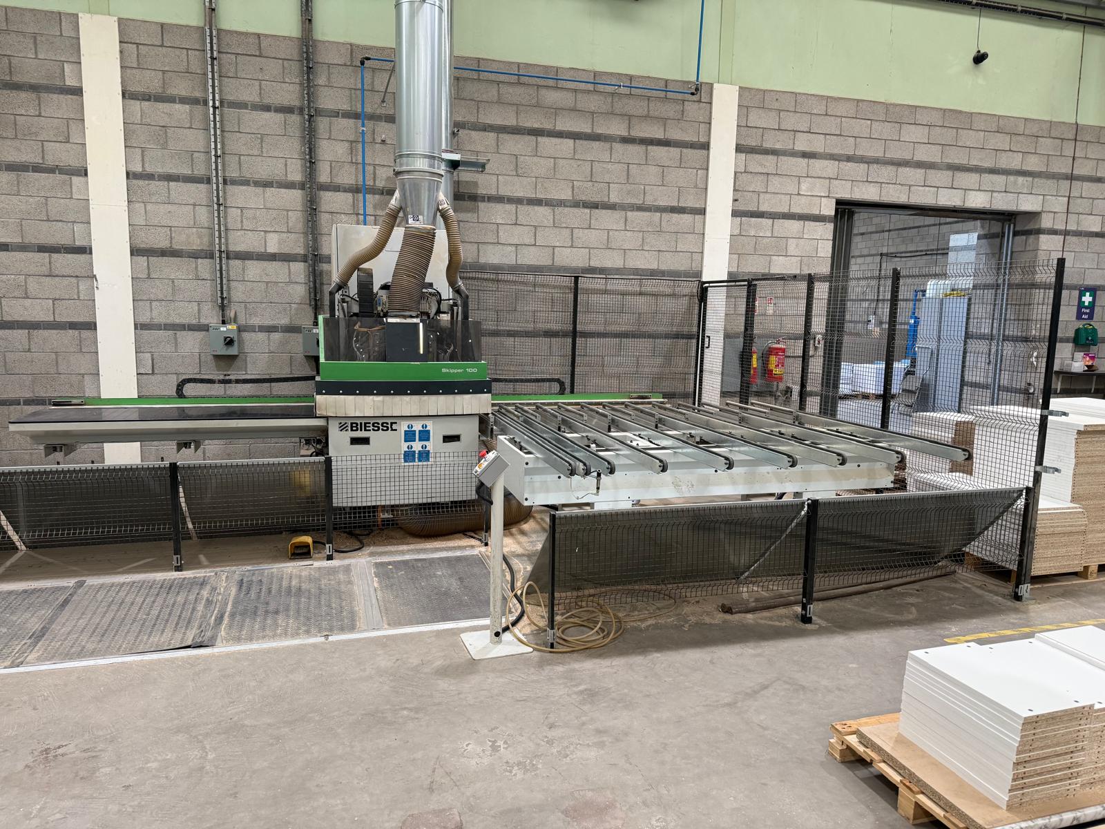 Biesse Skipper 100 point to point drilling machine